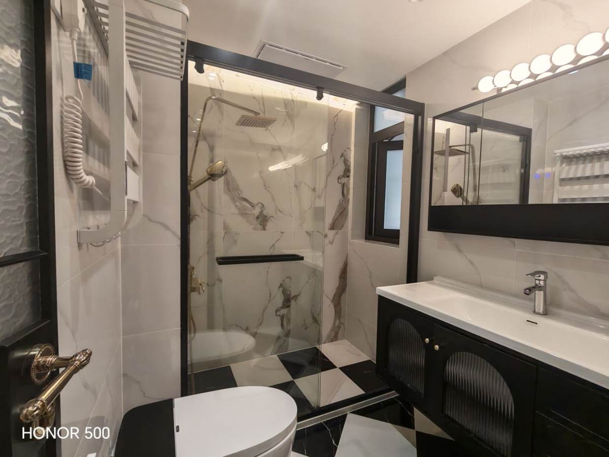 Housing image — Bathroom