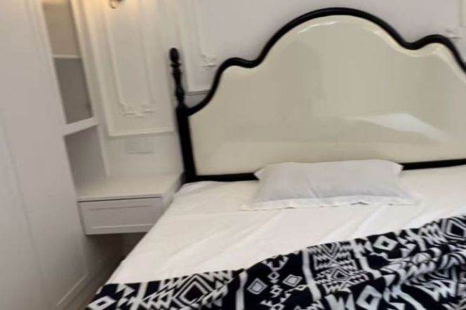 1BR Apartment near Caoyang Road Metro