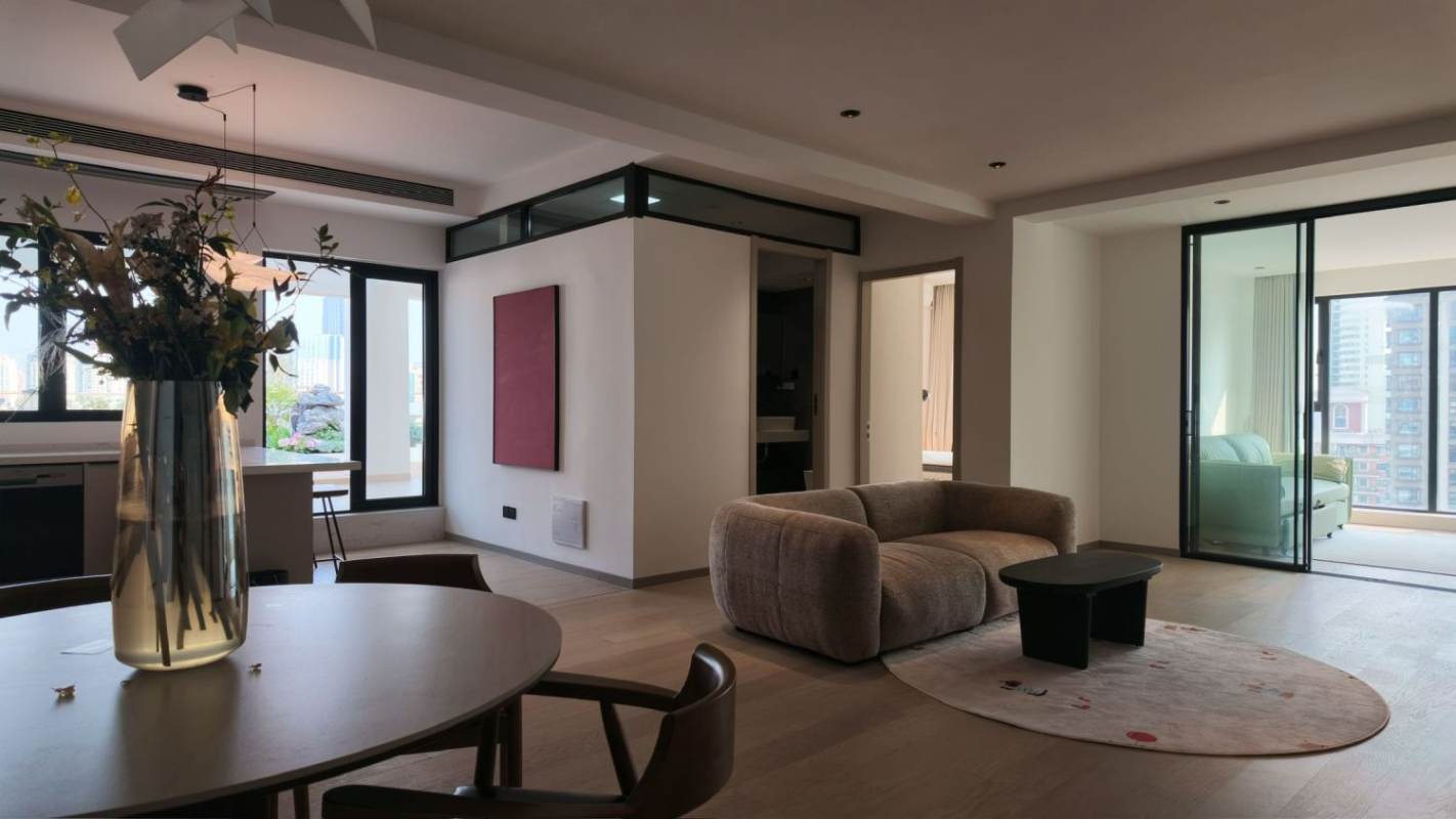 Housing image — Living Room