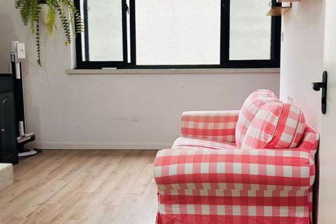 1BR Lane House in Old Xuhui (L1/L10)