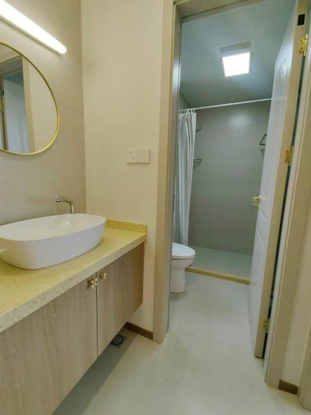 Housing image — Bathroom
