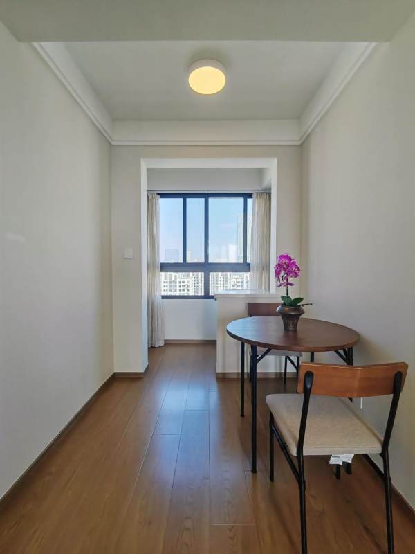 Housing image — Dining Area