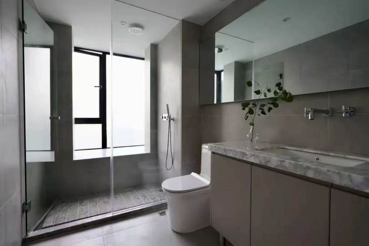 Housing image — Bathroom