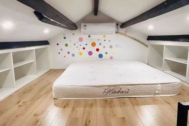1BR Lane House in Old Xuhui (L1/L10)