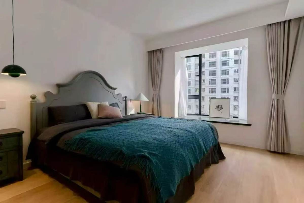 Housing image — Bedroom