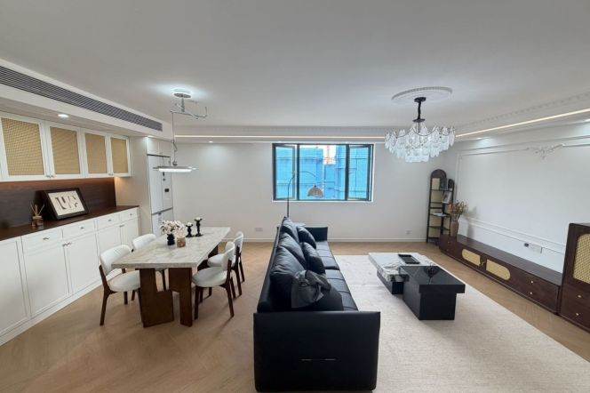 High-Floor Spacious 2BR Apartment (L4/L7/L12)