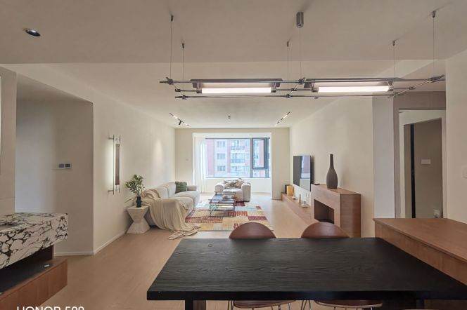 3BR Apartment near Changshou Rd Metro (L7/L13)