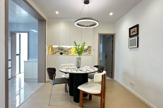 Spacious 2BR Apartment near Deping Rd Metro (L6)
