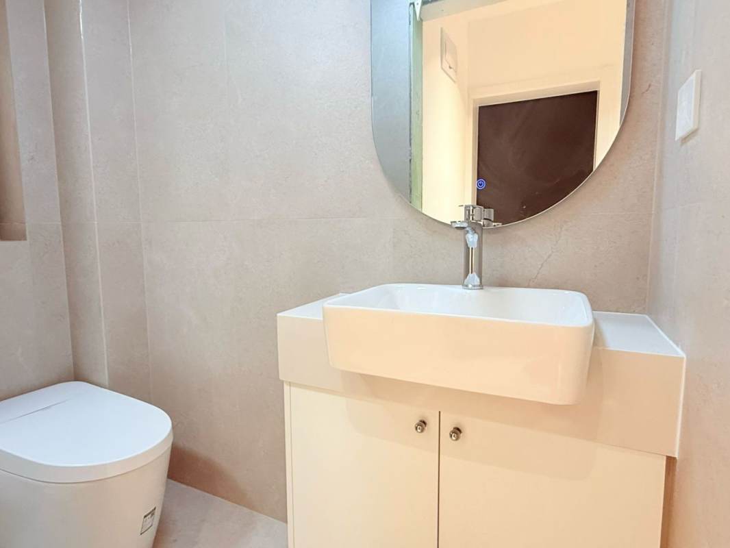 Housing image — Bathroom