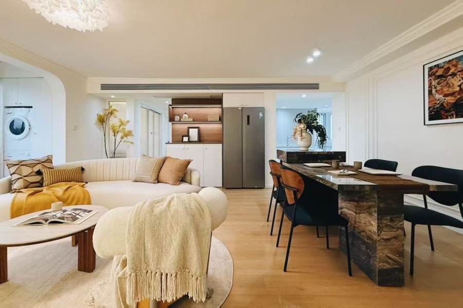Housing image — Living Room