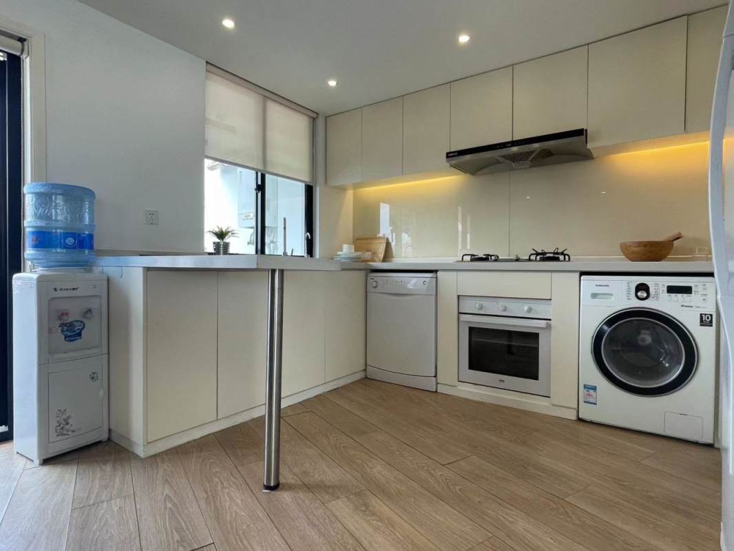 Housing image — Kitchen