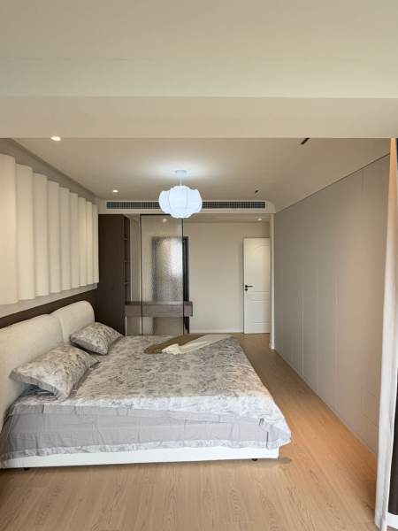 Housing image — Bedroom