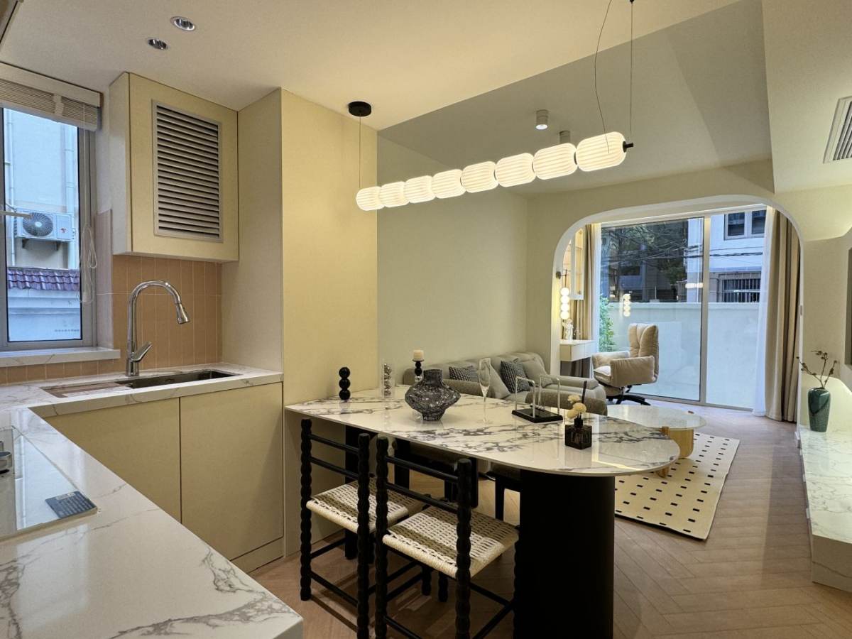 Housing image — Living Room