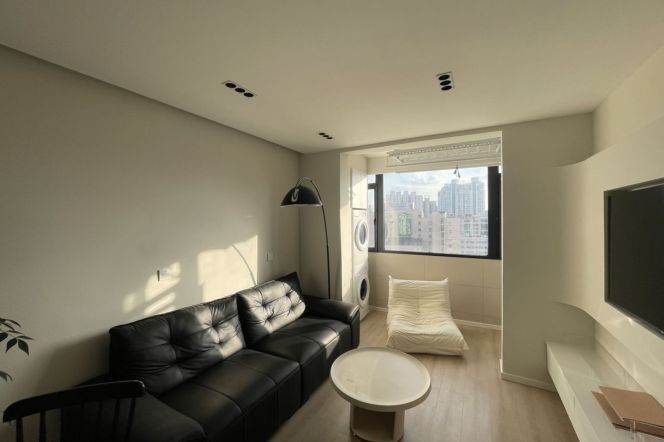 1BR Apartment in Gubei with Outstanding View (L3/L4)