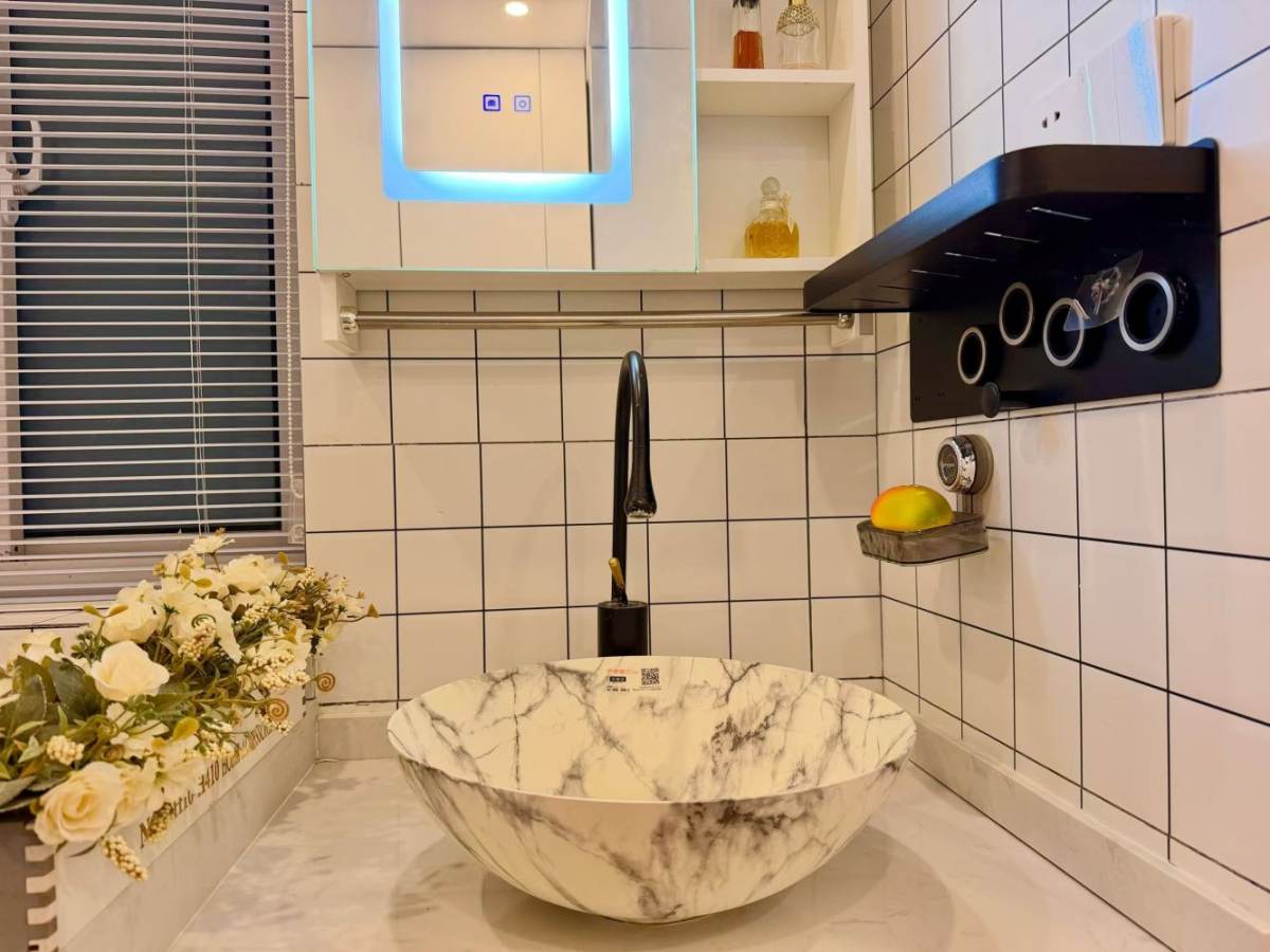 Housing image — Kitchen