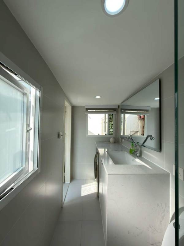 Housing image — Bathroom