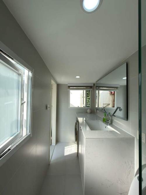 Housing image — Bathroom