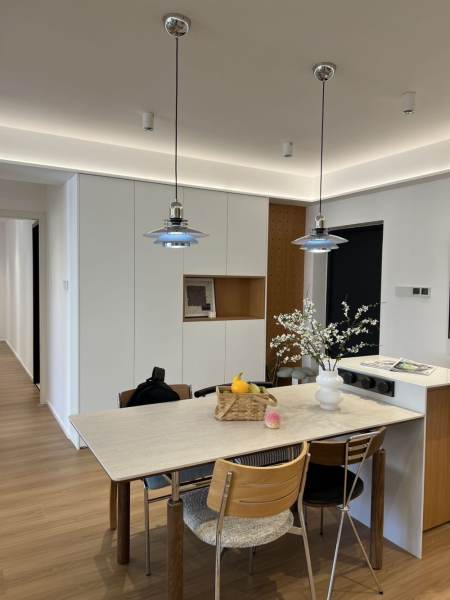 Housing image — Dining Area