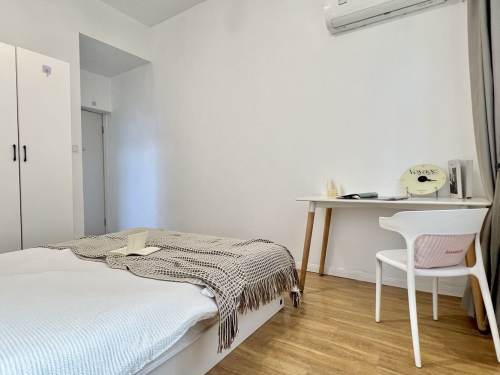 Housing image — Bedroom