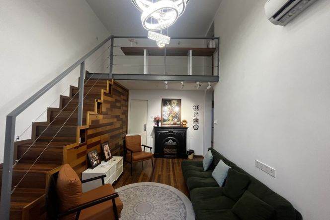 High-Ceiling 2BR Apartment in Xujiahui (L10/L11)