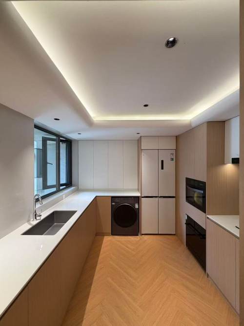 Housing image — Kitchen