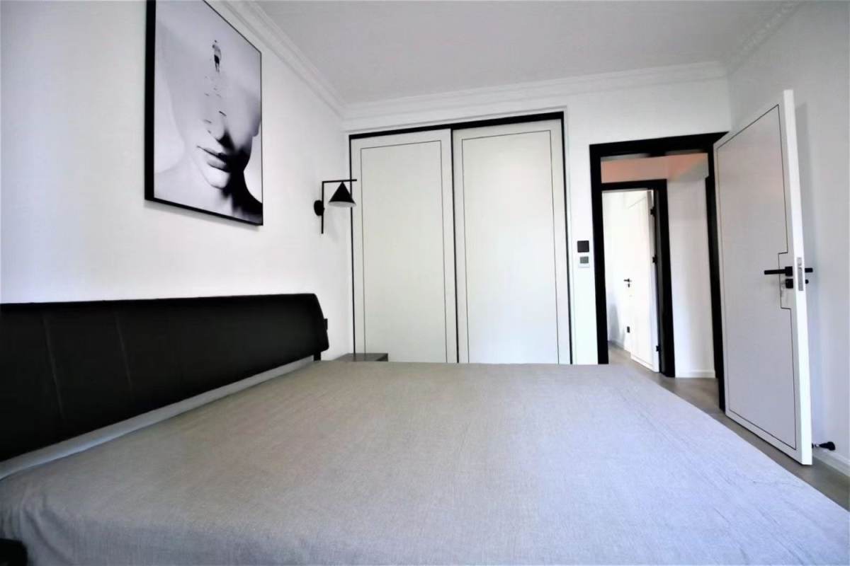 Housing image — Bedroom