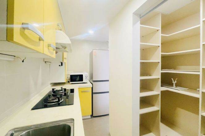 Spacious 1BR Lane House in Old Xuhui (L13)