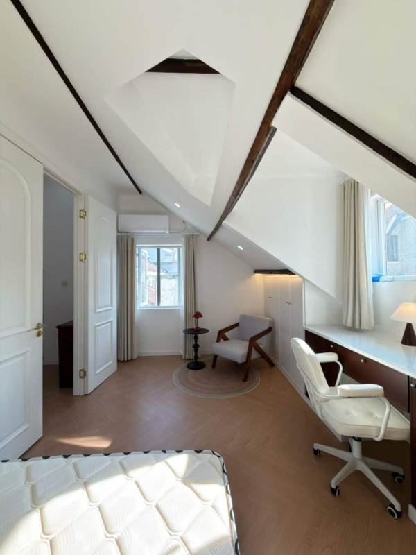 Housing image — Bedroom