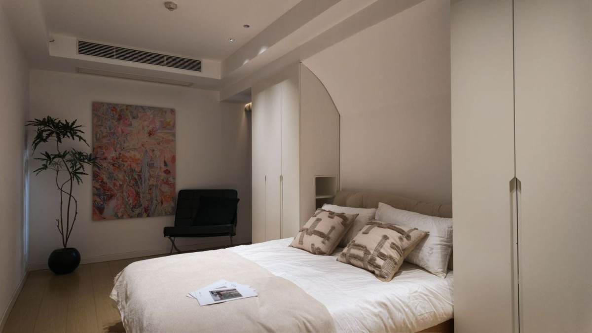 Housing image — Bedroom