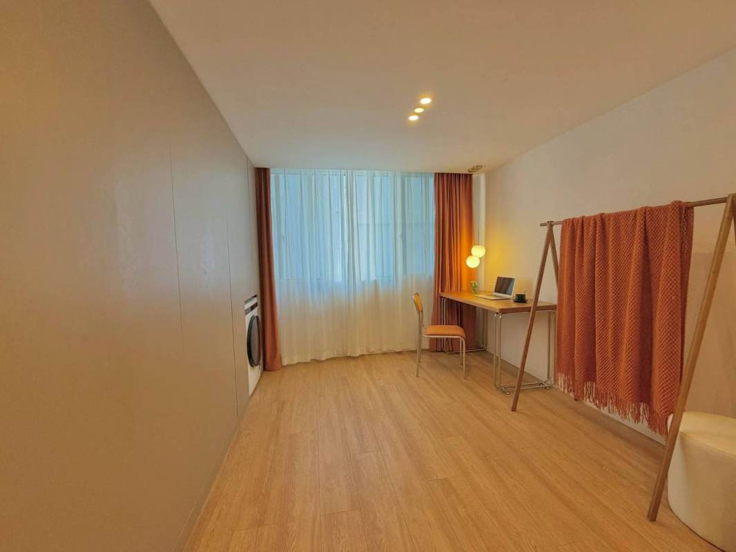 Housing image — Living Room
