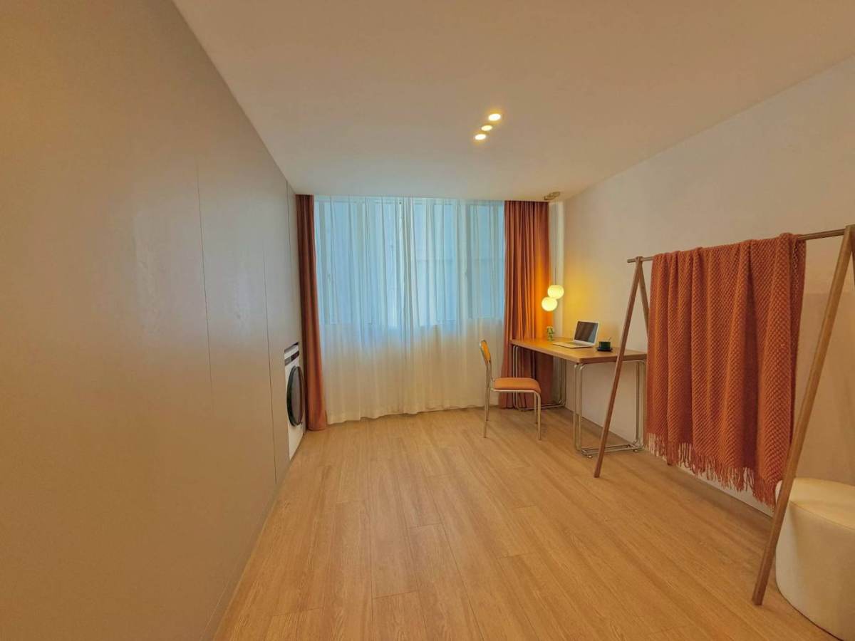 Housing image — Living Room