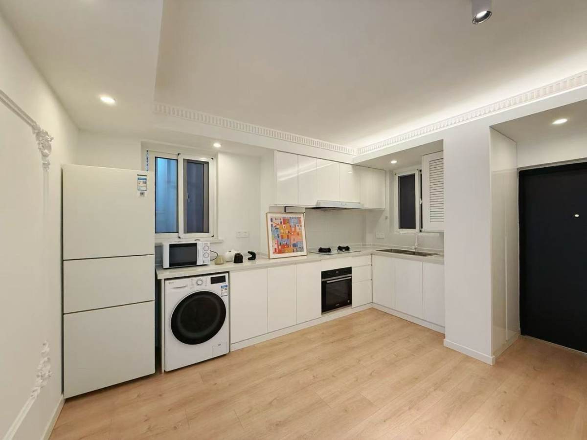 Housing image — Kitchen