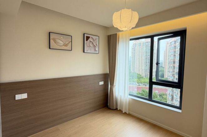 3BR Apartment in Gubei (L2)