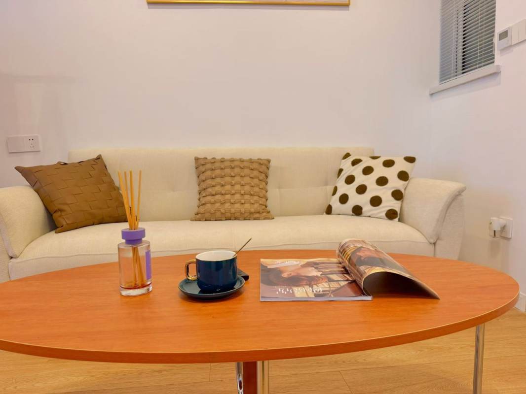 Housing image — Living Room