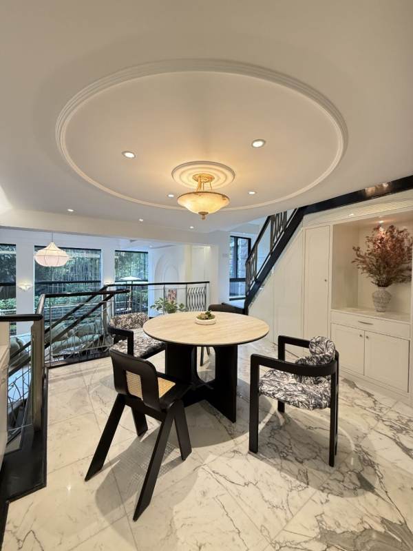 Housing image — Dining Area