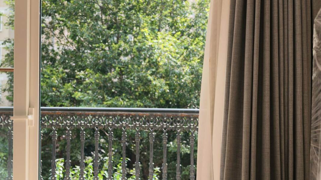 Housing image — Balcony