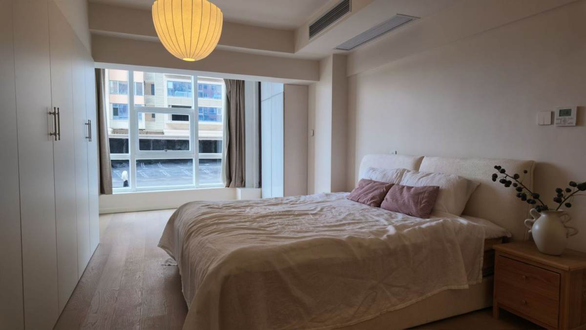 Housing image — Bedroom
