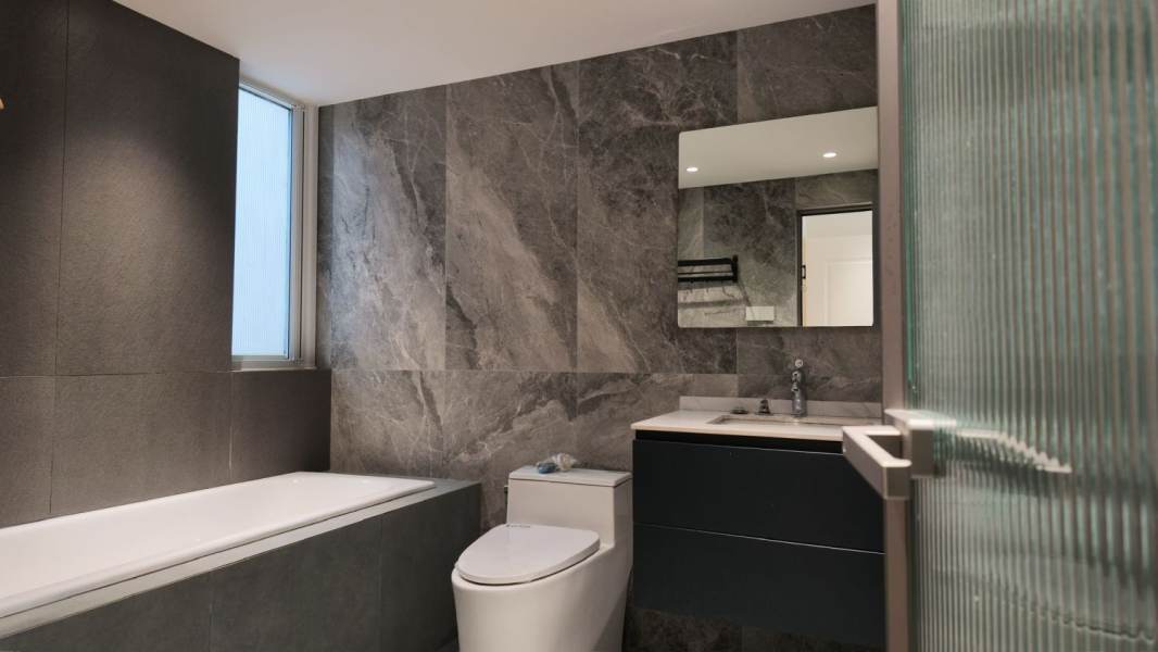 Housing image — Bathroom