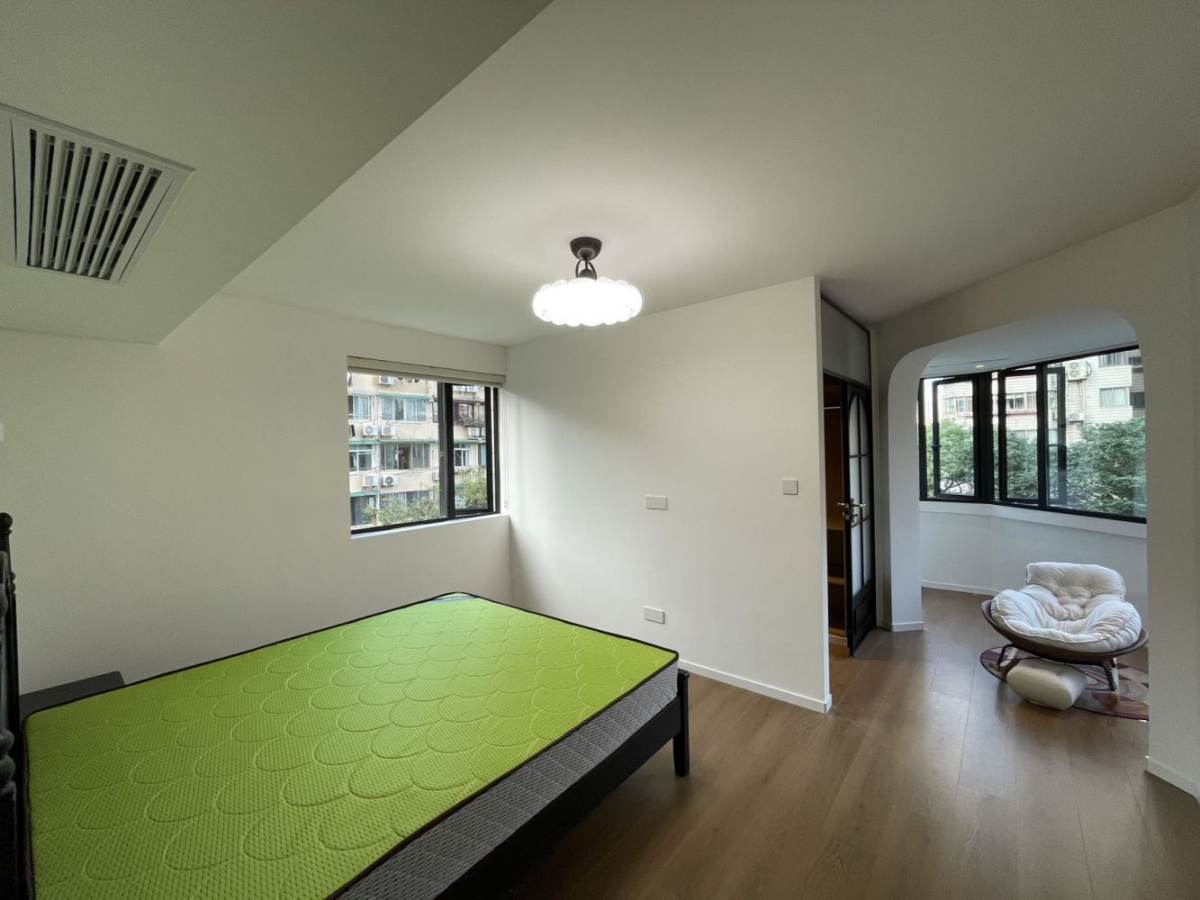 Housing image — Bedroom