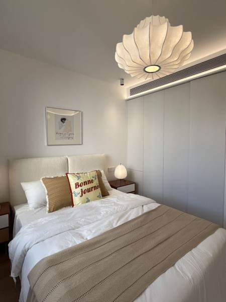 Housing image — Bedroom