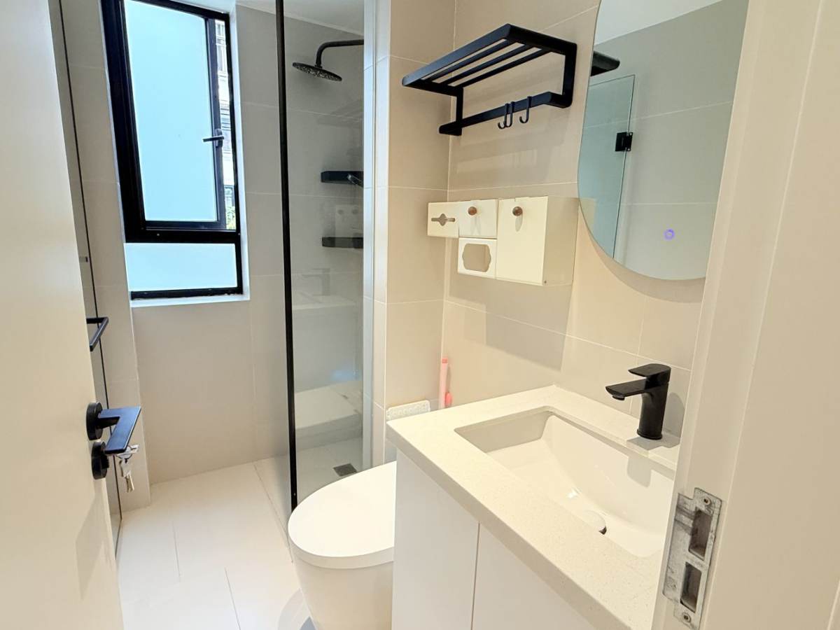 Housing image — Bathroom