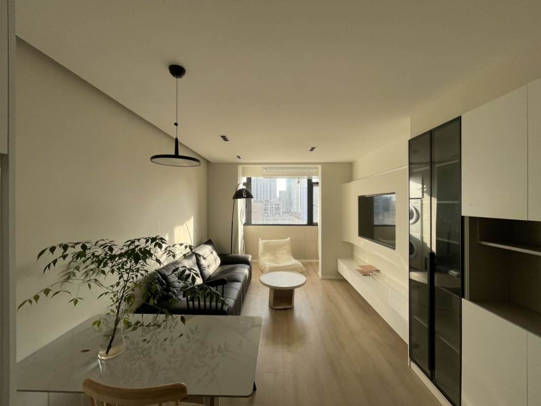 Housing image — Living Room