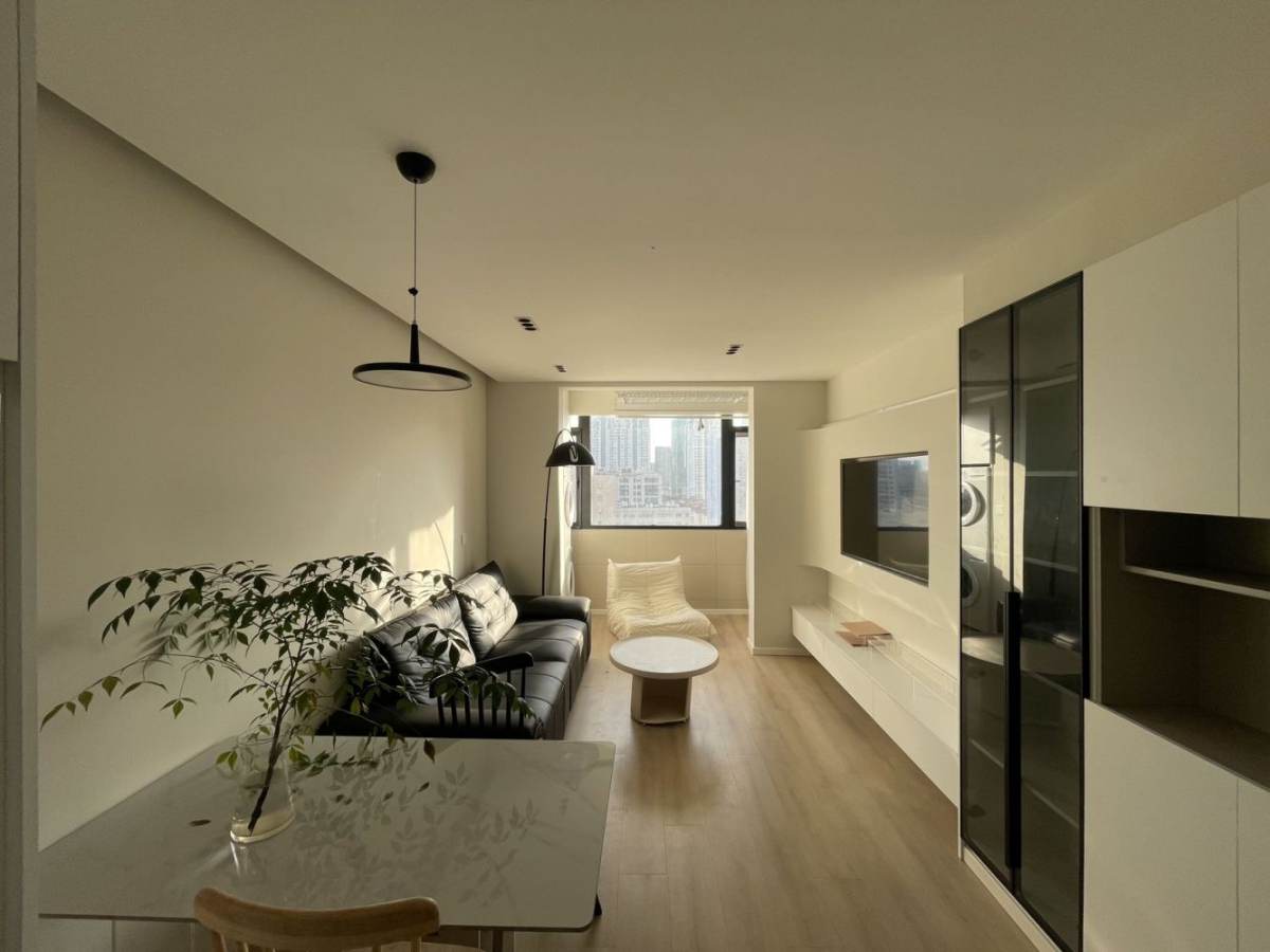 Housing image — Living Room