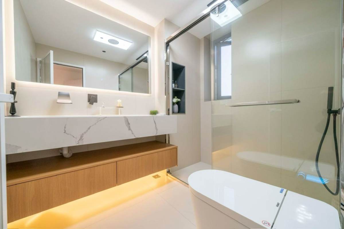 Housing image — Bathroom