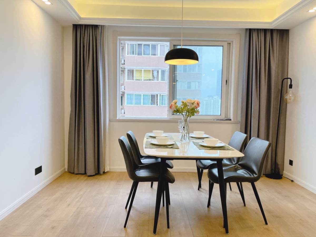Housing image — Dining Area