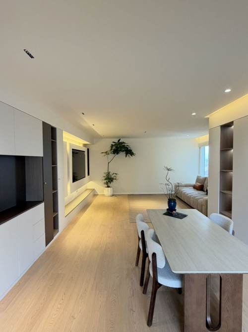 Housing image — Dining Area