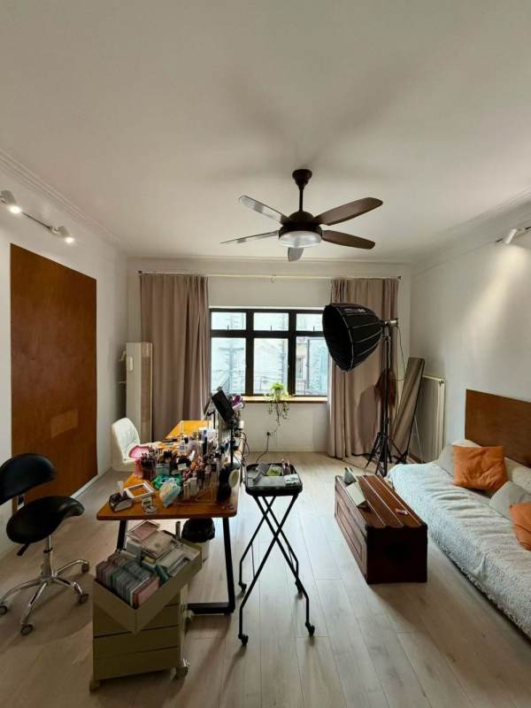 Housing image — Living Room