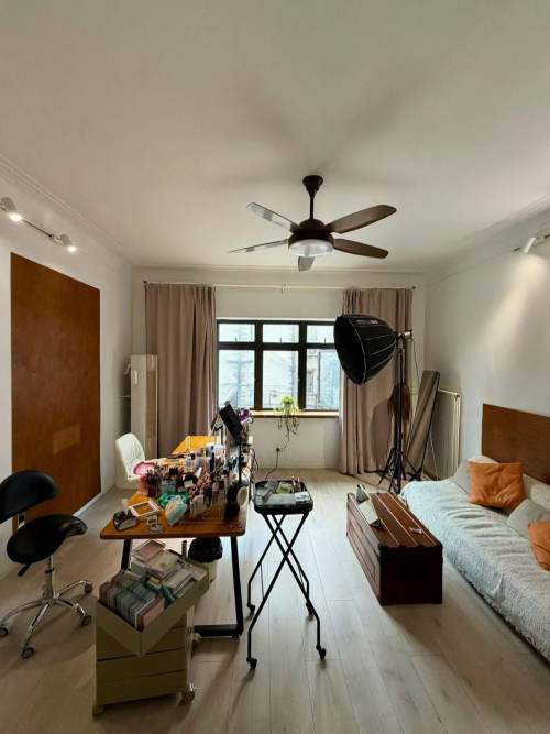 Housing image — Living Room
