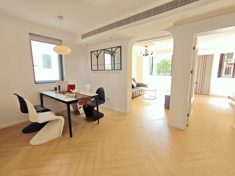 Housing image — Dining Area