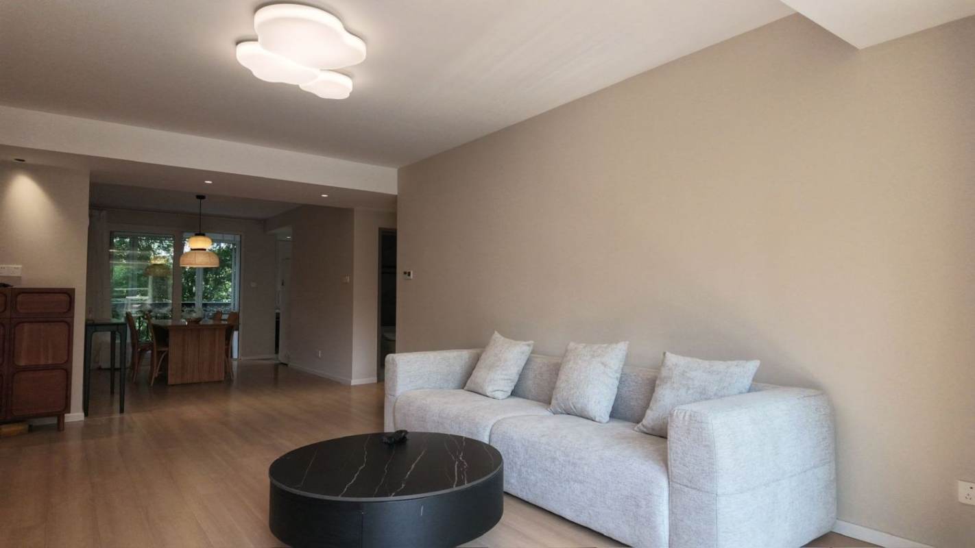 Housing image — Living Room